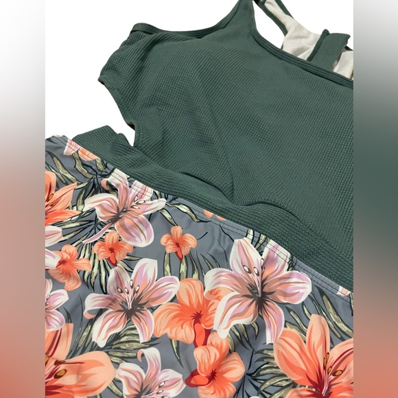 Textured & Floral Racerback/Tie Monokini - Picture 7 of 9